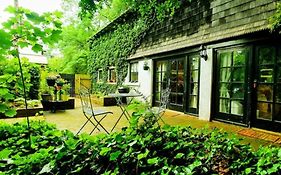Charming Victorian Coach House
